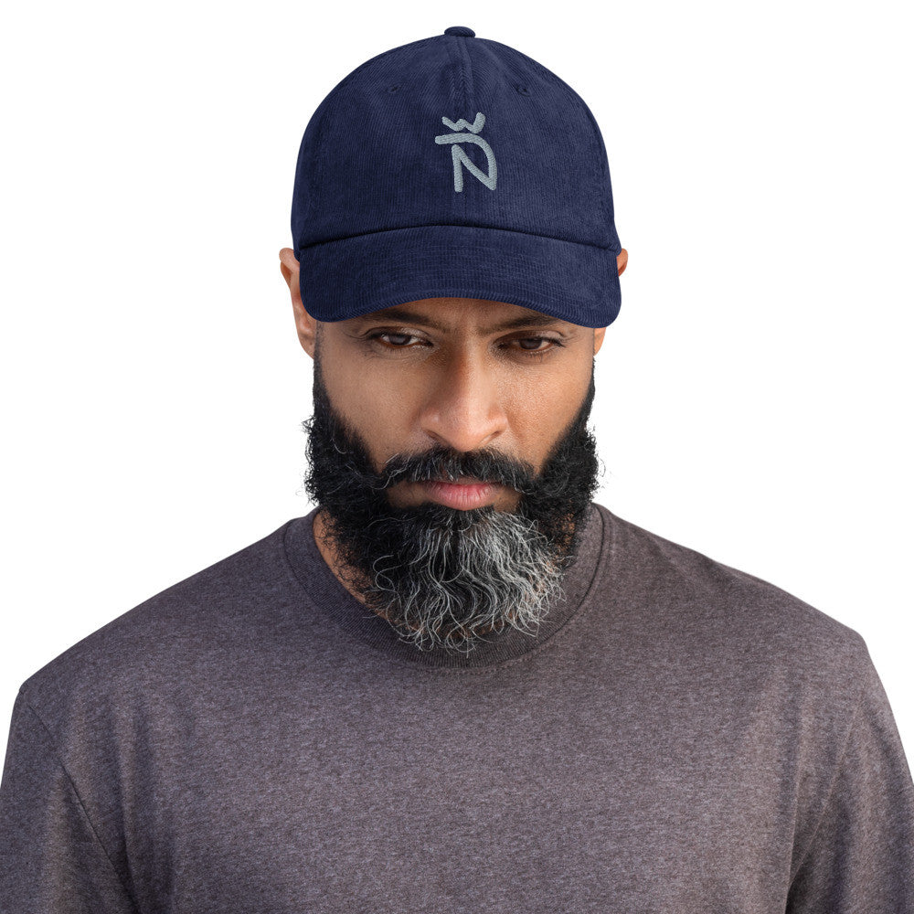 Gorra de pana fina -  Bordado Ñ