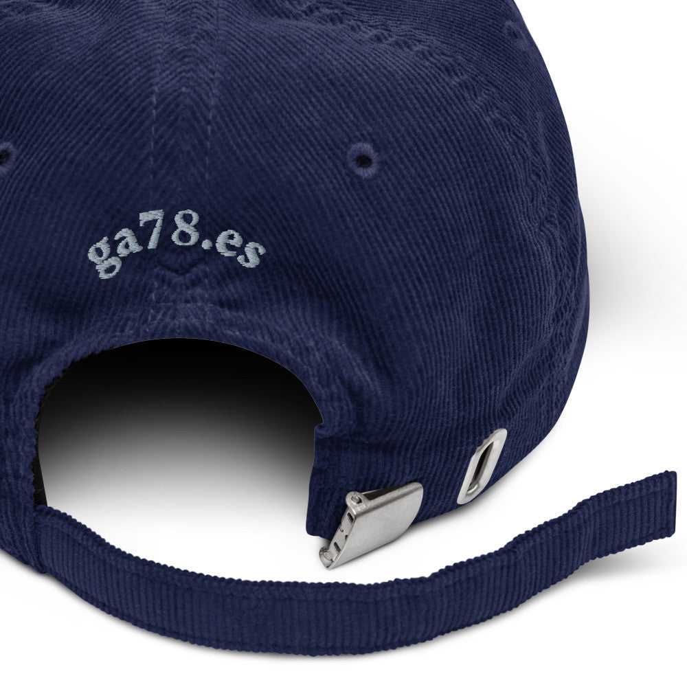 Gorra de pana fina -  Bordado Ñ