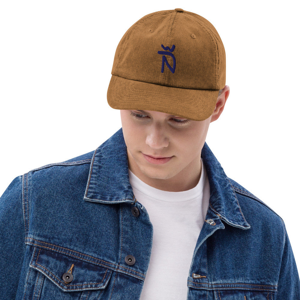 Gorra de pana fina -  Bordado Ñ